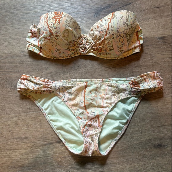 Victoria's Secret Floral Bikini Set GUC - Picture 1 of 6